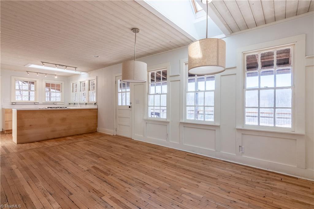 488 Crestview Road Stuart, VA 24171 - Photo 16 of 38