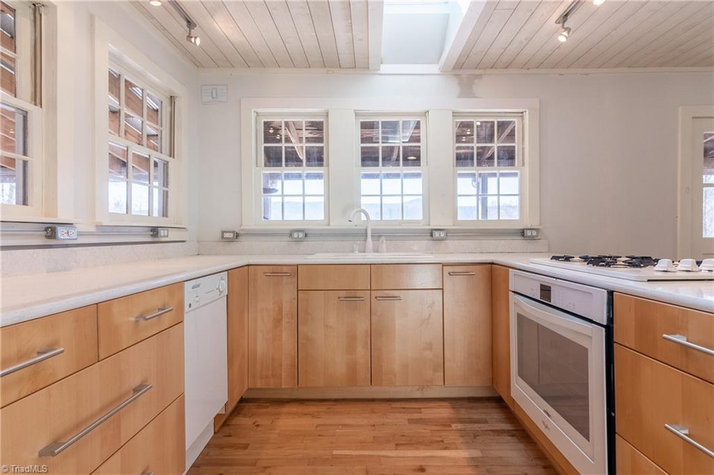 488 Crestview Road Stuart, VA 24171 - Photo 19 of 38