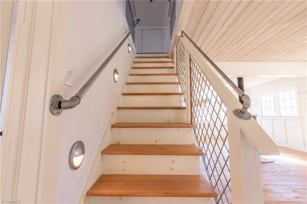 488 Crestview Road Stuart, VA 24171 - Photo 31 of 38