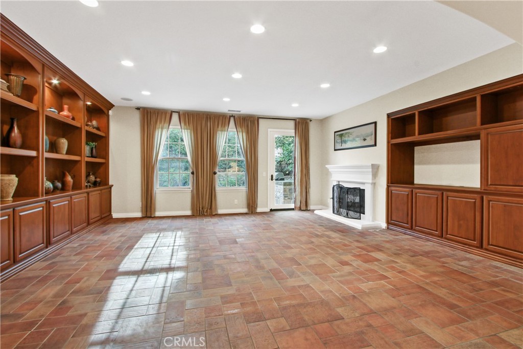 35 Triple Leaf Irvine, CA 92620 - Photo 11 of 52