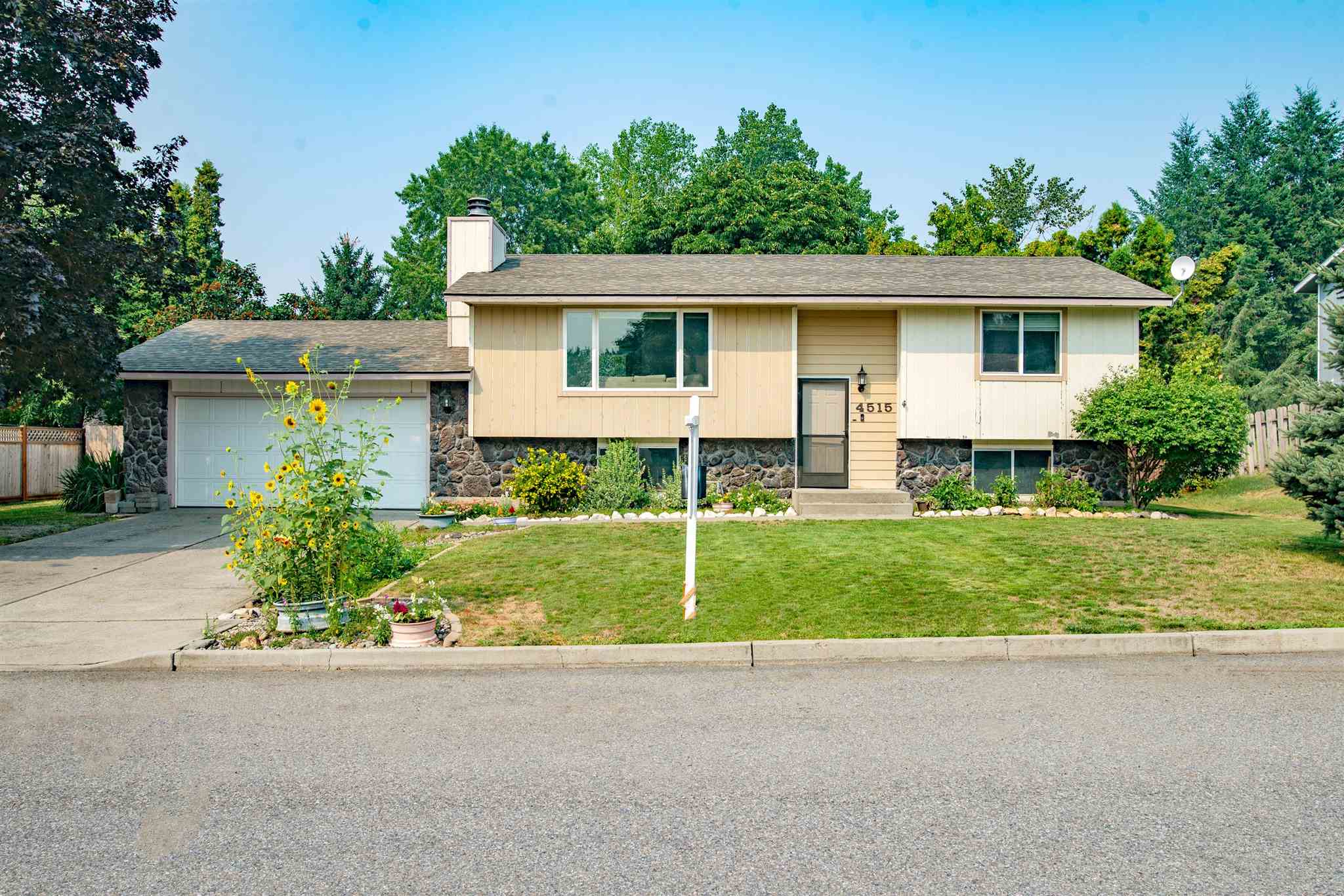 4515 North Conklin Road Spokane Valley, WA 99216 - Photo 2 of 39 Gallery Image 2