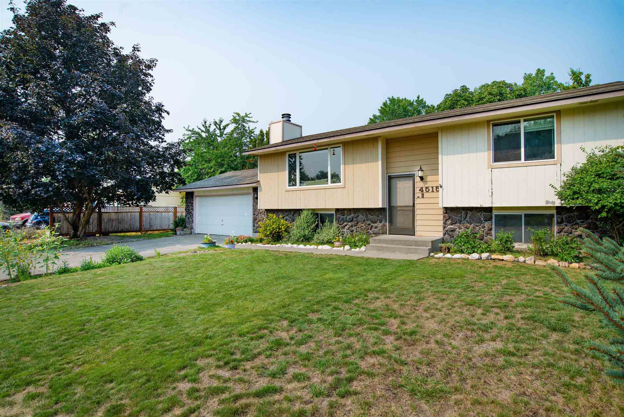 4515 North Conklin Road Spokane Valley, WA 99216 - Photo 5 of 39 Gallery Image 5
