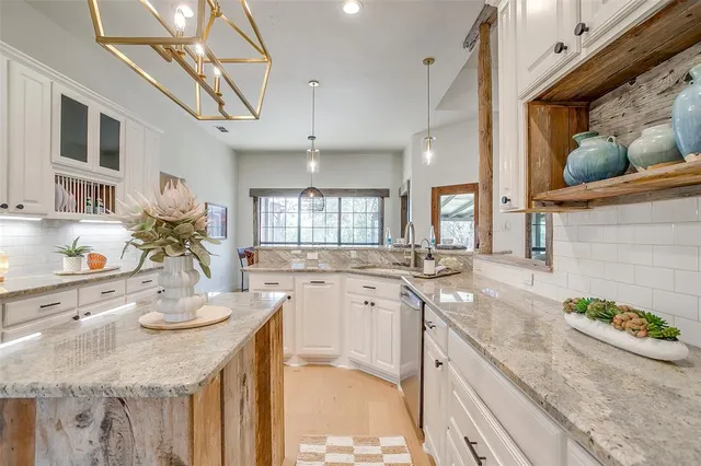 $935,000 | 657 Silver Spur, Weatherford, TX 76087