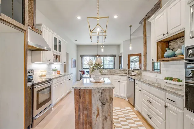 $935,000 | 657 Silver Spur, Weatherford, TX 76087