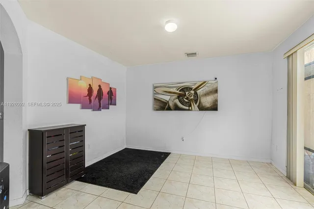 $335,000 | 755 East Mowry Court, Homestead, FL 33030