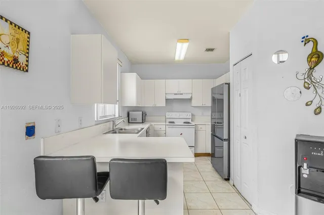 $335,000 | 755 East Mowry Court, Homestead, FL 33030