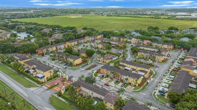 $335,000 | 755 East Mowry Court, Homestead, FL 33030