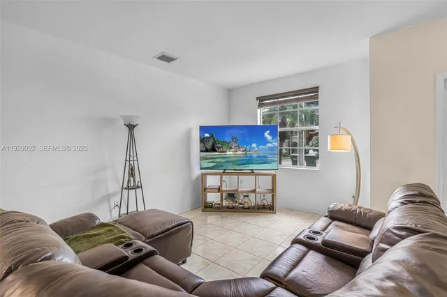 $335,000 | 755 East Mowry Court, Homestead, FL 33030