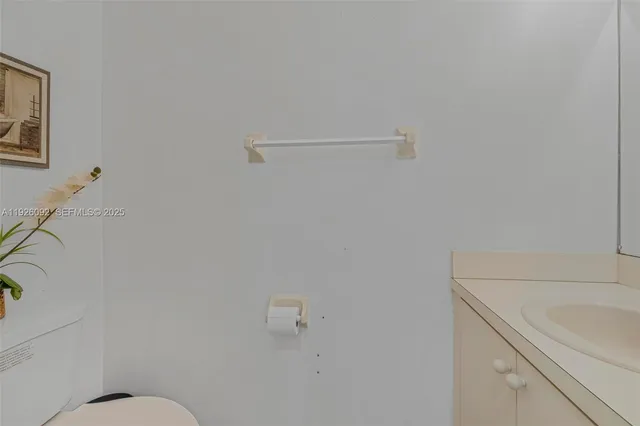 $335,000 | 755 East Mowry Court, Homestead, FL 33030