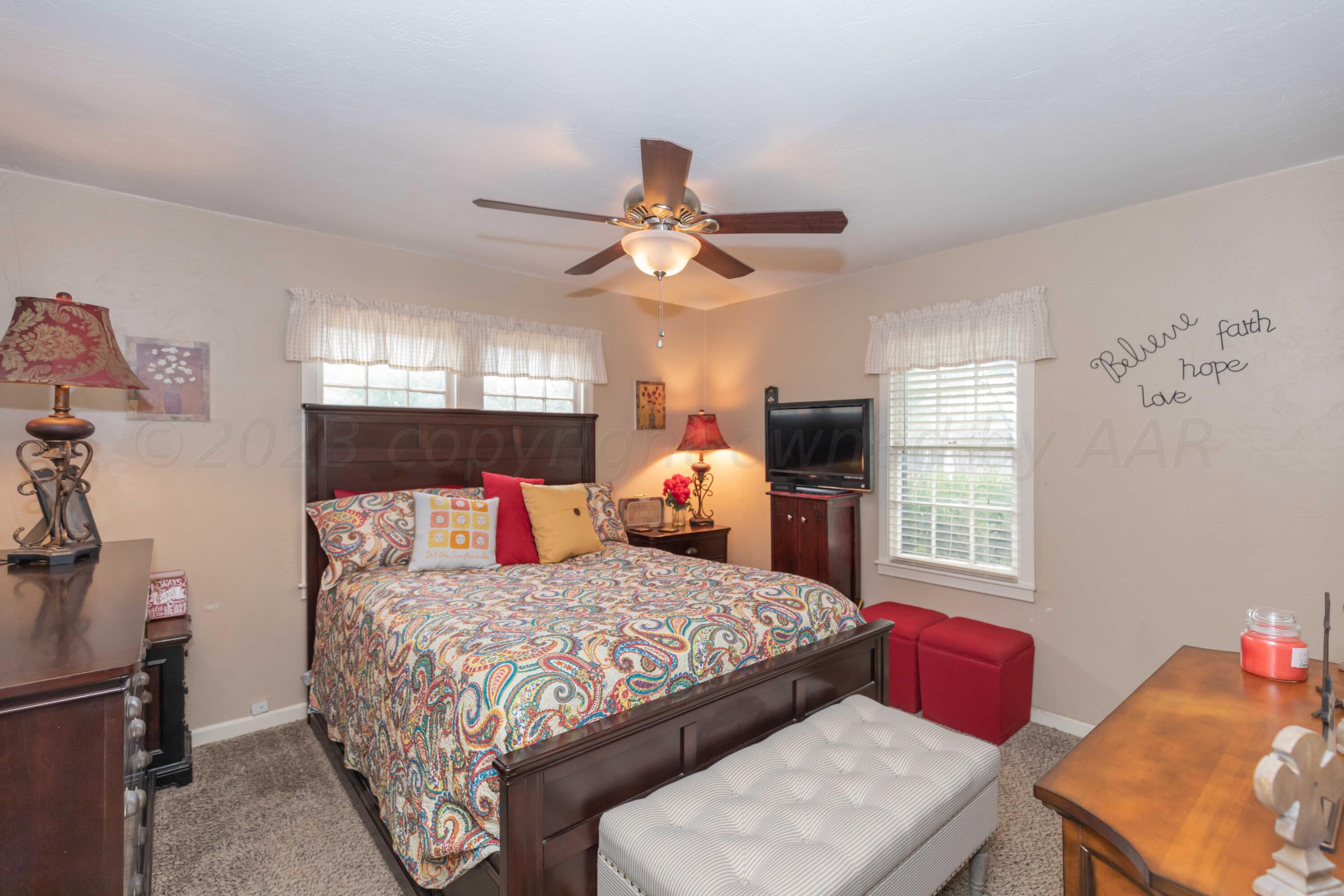 1233 South Austin Street Amarillo, TX 79102 - Photo 13 of 26 BEDROOM 1 VIEW 1