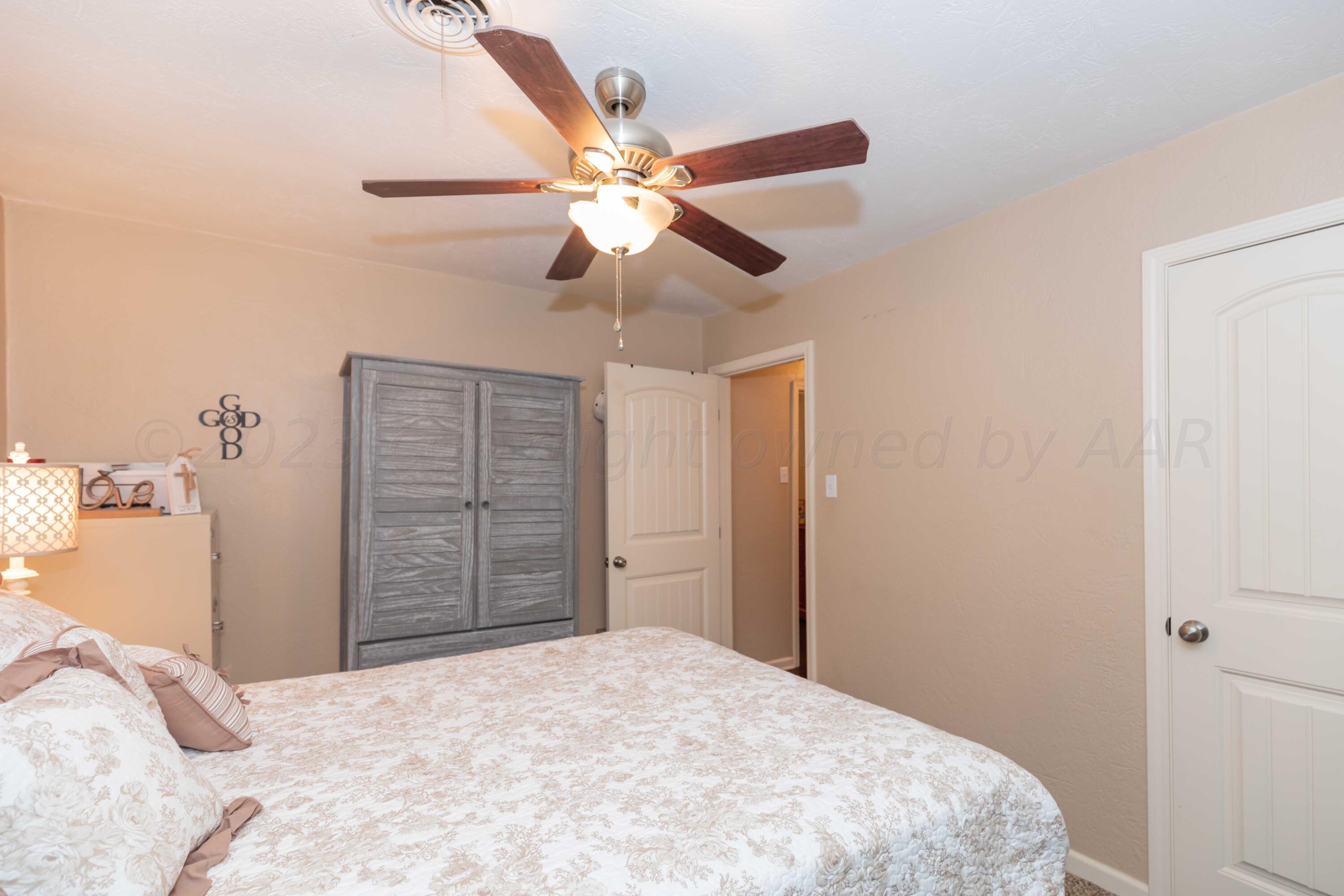 1233 South Austin Street Amarillo, TX 79102 - Photo 22 of 26 BEDROOM 2 VIEW 3