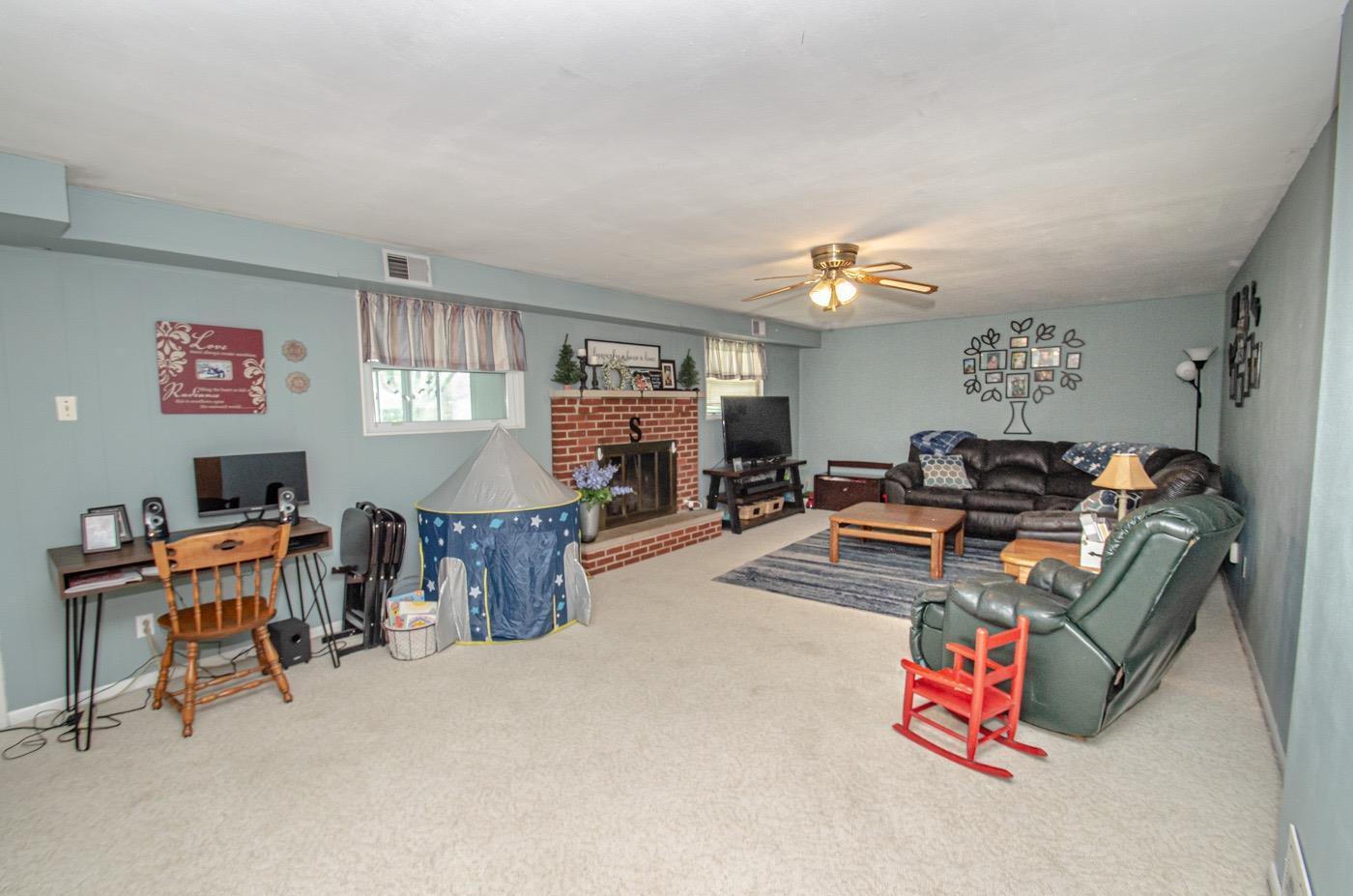 4051 Wagner Road Kettering, OH 45440 - Photo 9 of 28 Gallery Image 9