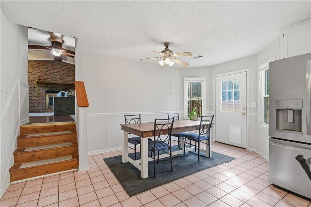 993 Medina Drive Southwest Lilburn, GA 30047 - Photo 11 of 58