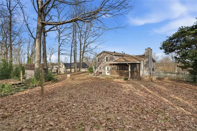 a view of a outdoor space