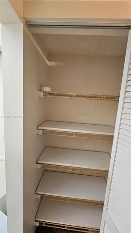 $75,000 | 4980 East Sabal Palm Boulevard, Unit 127, Tamarac, FL 33319