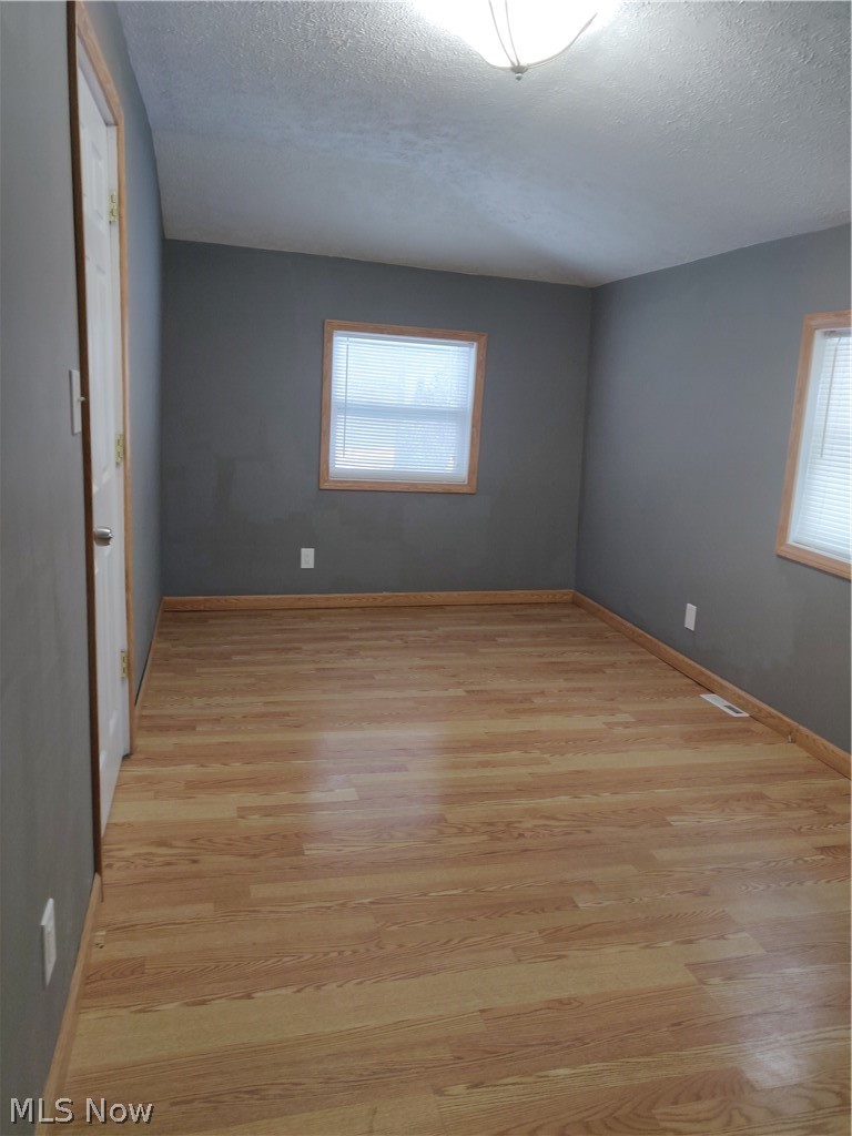 2506 Krumroy Road Akron, OH 44312 - Photo 22 of 28