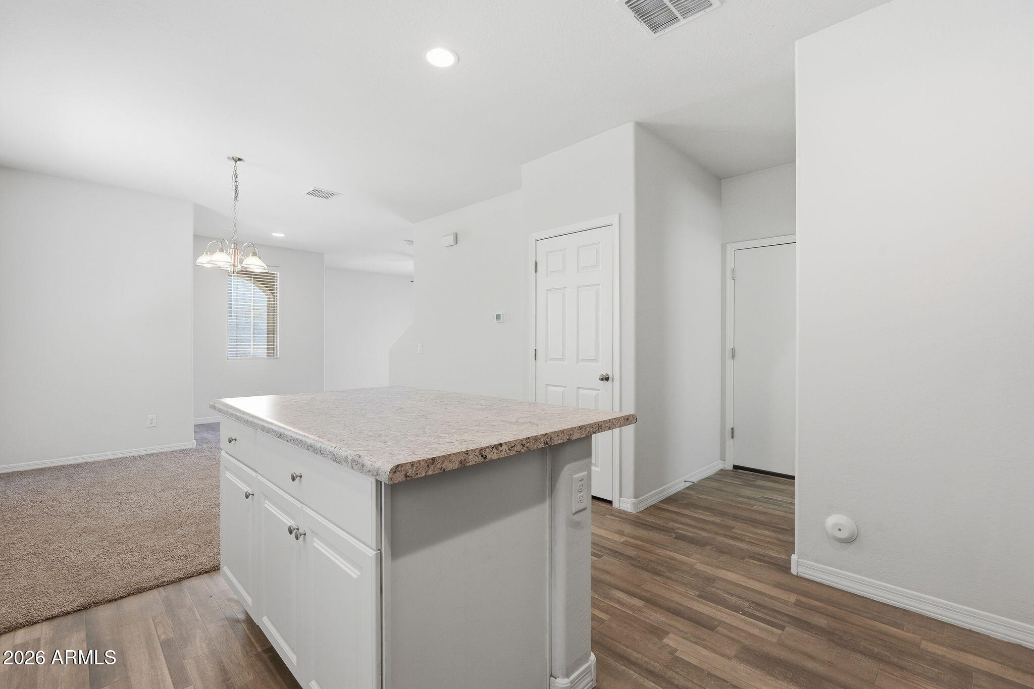 5464 Fulton Street Phoenix, AZ 85043 - Photo 8 of 35