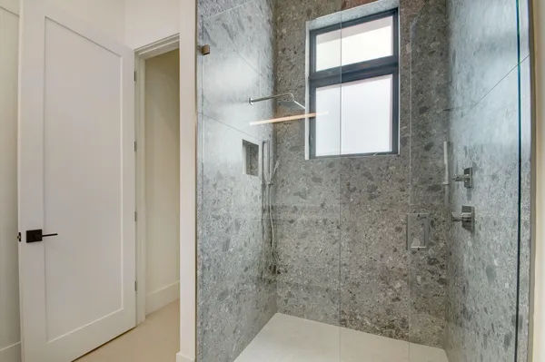 $10,500 | 901 Upland Road, West Palm Beach, FL 33401