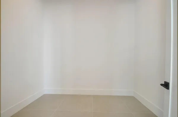 $10,500 | 901 Upland Road, West Palm Beach, FL 33401