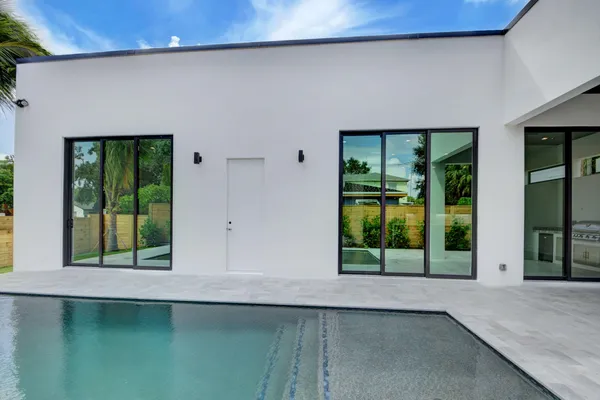 $10,500 | 901 Upland Road, West Palm Beach, FL 33401