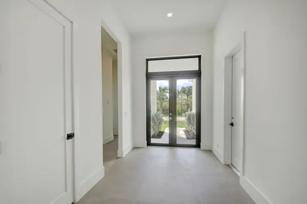 $10,500 | 901 Upland Road, West Palm Beach, FL 33401