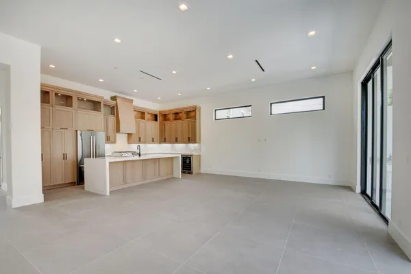 $10,500 | 901 Upland Road, West Palm Beach, FL 33401