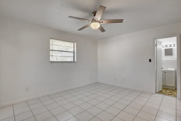 $2,400 | 12449 Westhampton Circle, Wellington, FL 33414