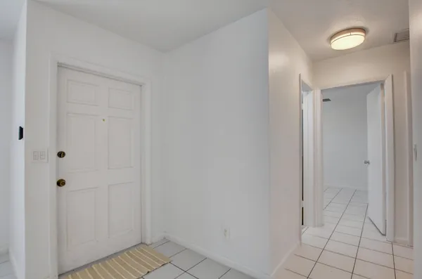 $2,400 | 12449 Westhampton Circle, Wellington, FL 33414