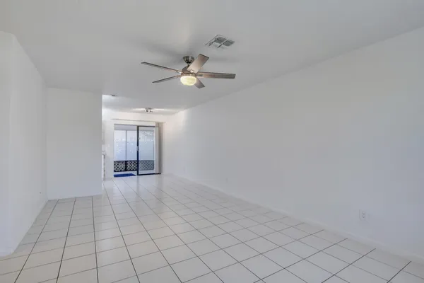 $2,400 | 12449 Westhampton Circle, Wellington, FL 33414