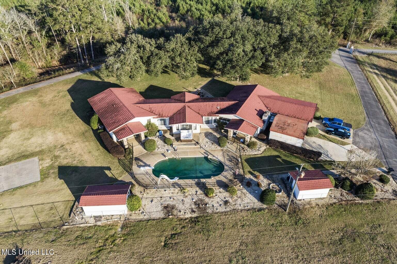 113 Lucas Road Sumrall, MS 39482 - Photo 1 of 52 Overhead View