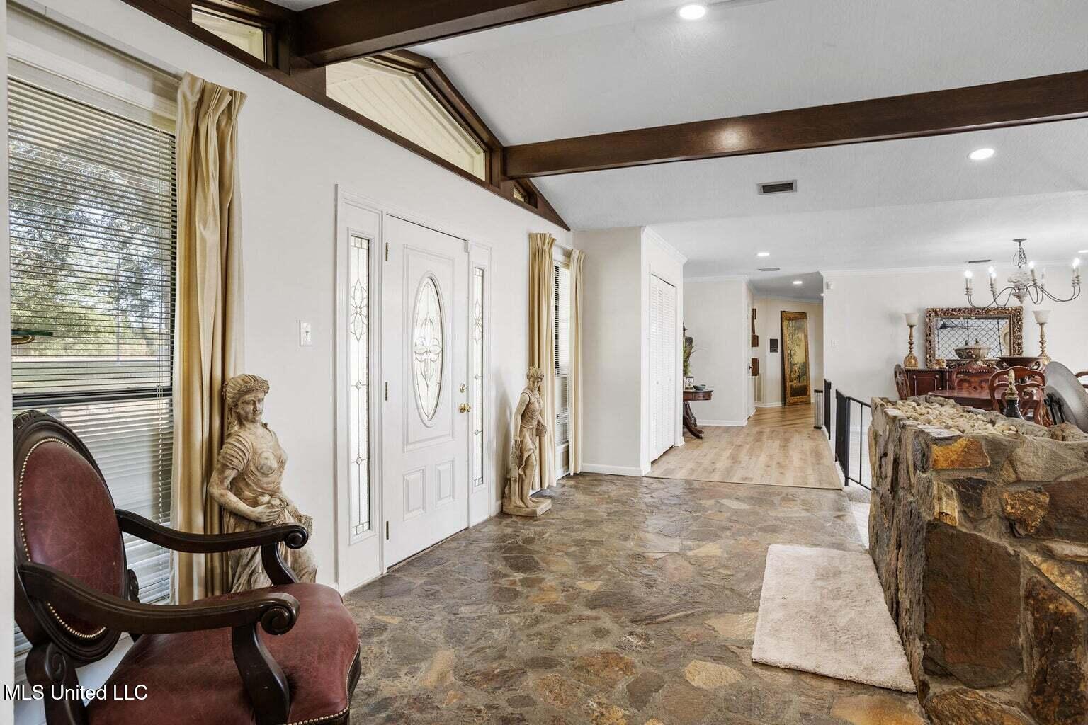 113 Lucas Road Sumrall, MS 39482 - Photo 37 of 52 8FT Hallways