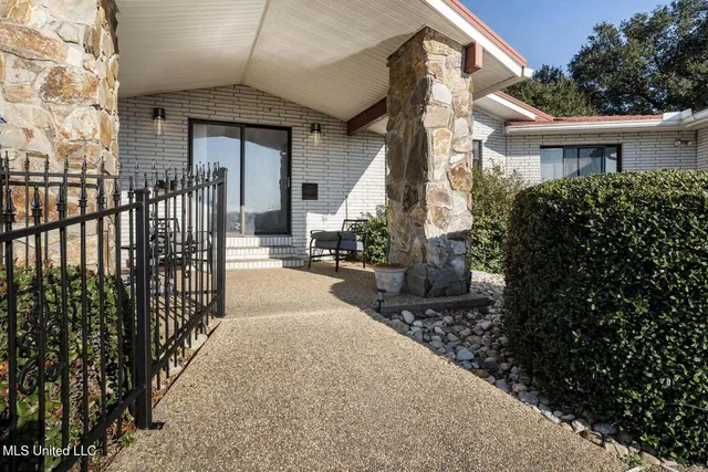 $488,800 | 113 Lucas Road, Sumrall, MS 39482