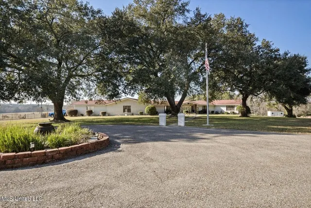 $488,800 | 113 Lucas Road, Sumrall, MS 39482