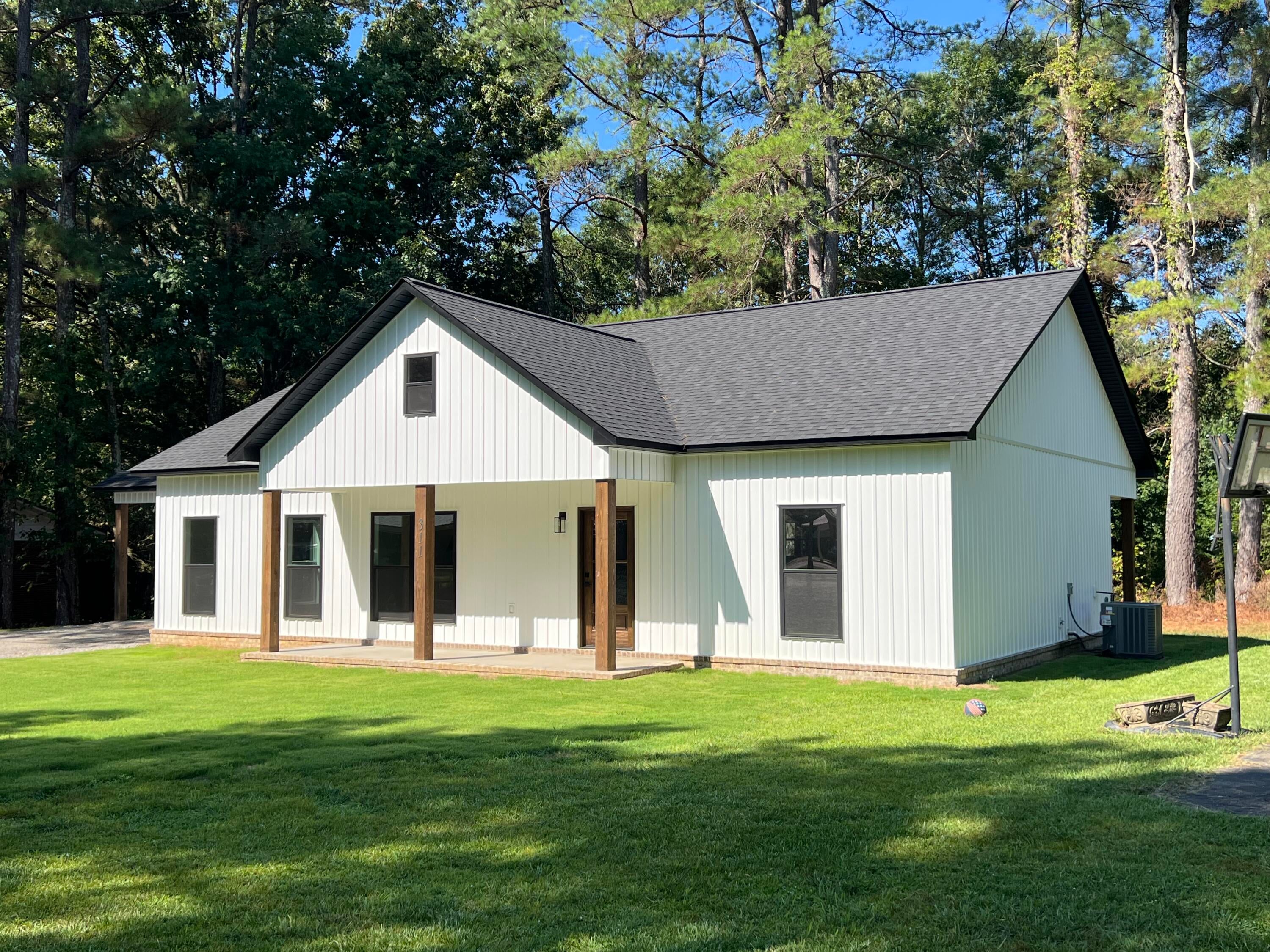 311 Nabors Drive Ripley, MS 38663 - Photo 1 of 1 Gallery Image 1