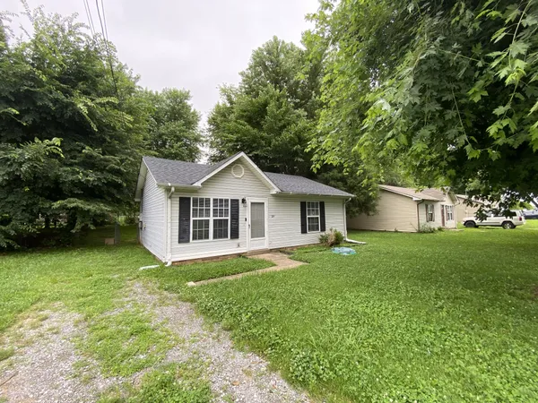 $1,100 | 109 Gail Street, Oak Grove, KY 42262