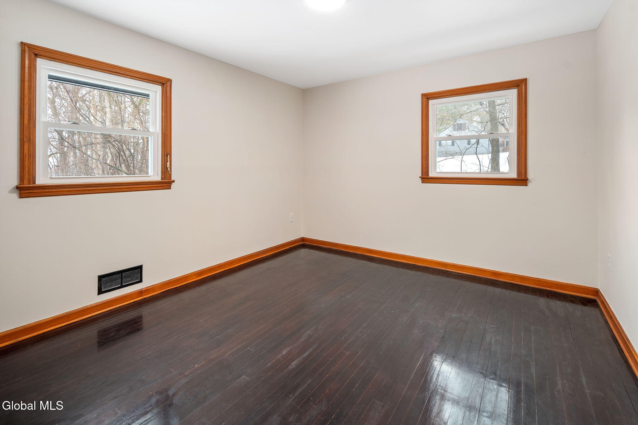 23 Brickyard Road Troy, NY 12182 - Photo 21 of 32 20-23BrickyardRd_20