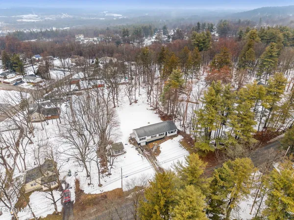 $279,999 | 23 Brickyard Road, Troy, NY 12182