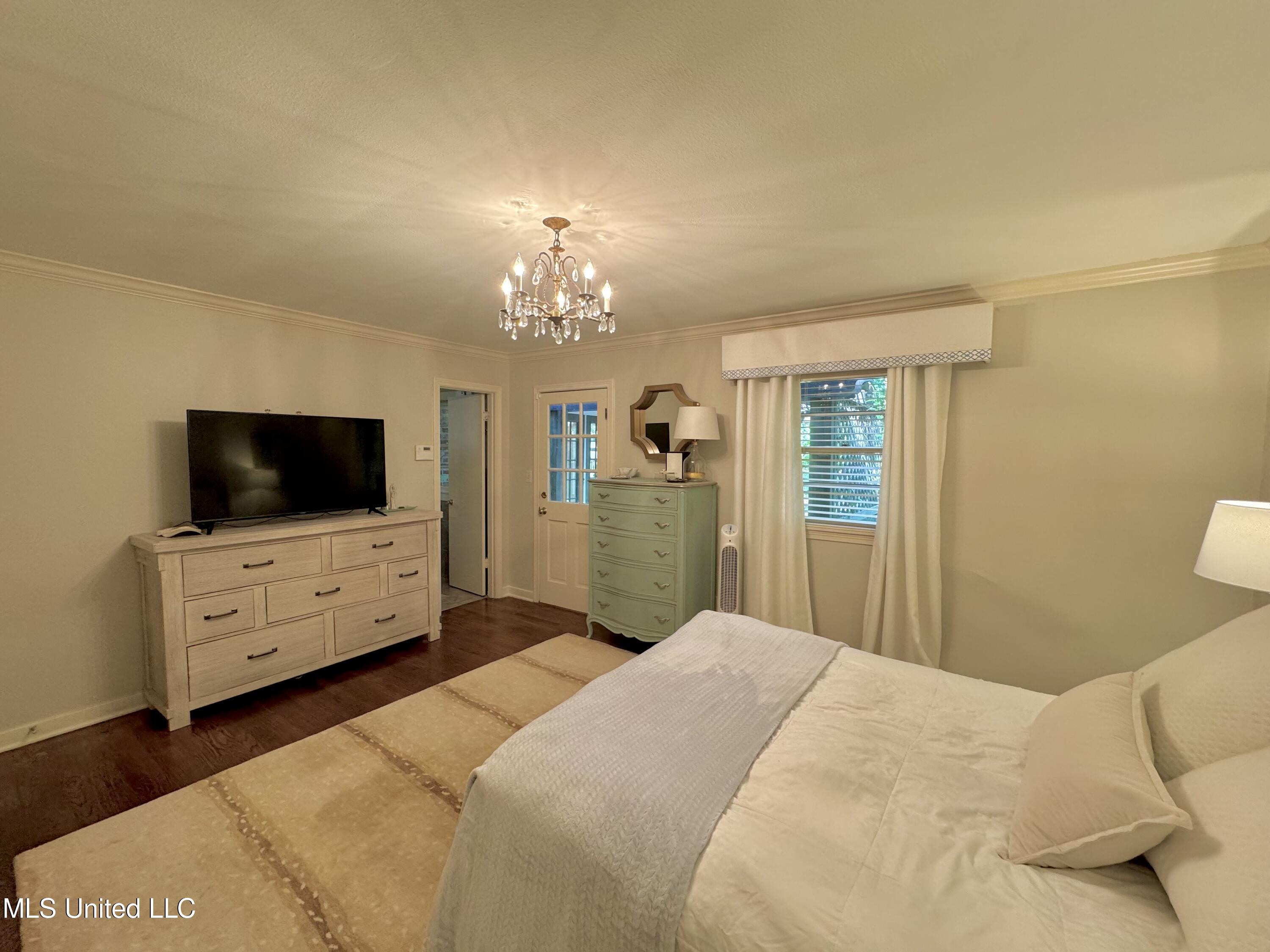 4352 East Ridge Drive Jackson, MS 39211 - Photo 15 of 24 14primarybrPhoto Apr 23 2024, 4 50 01 PM
