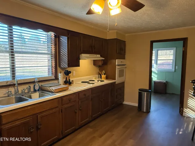 $325,000 | 103 Ratledge Road, Sweetwater, TN 37874