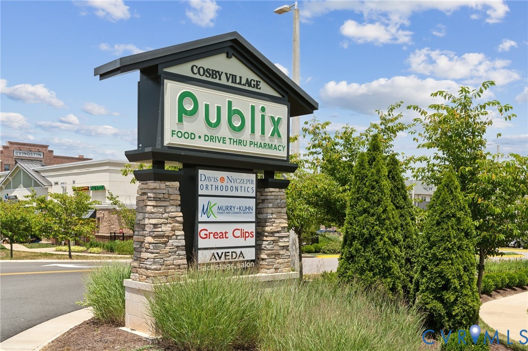 15307 Sunray Way Chesterfield, VA 23832 - Photo 27 of 27 a sign on a pole on a street