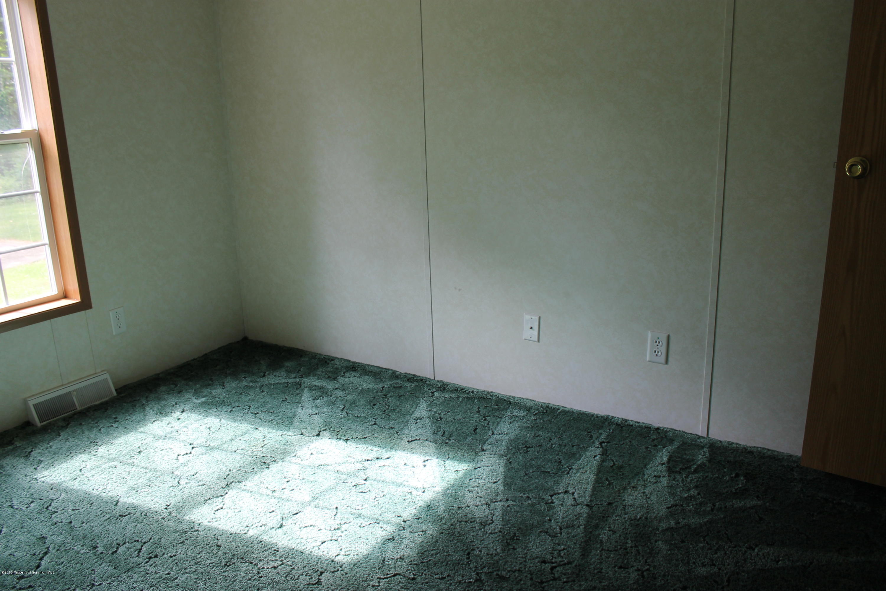 418 Stock Farm Road Lake Ariel, PA 18436 - Photo 6 of 13 Gallery Image 6