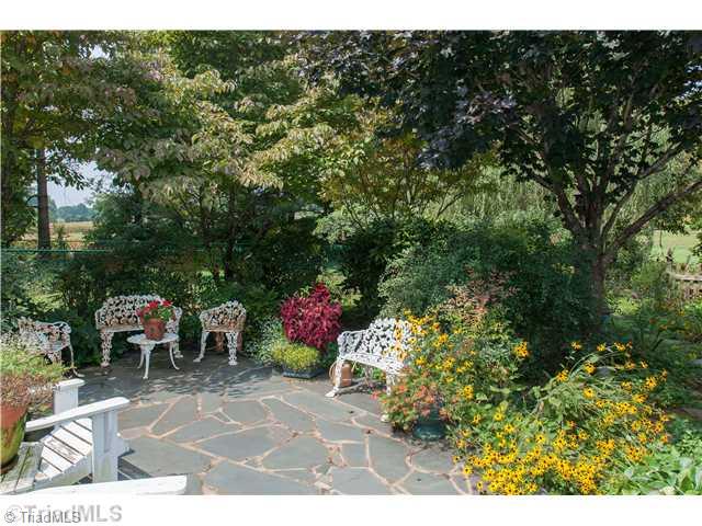 310 Lake Leonard Road Lexington, NC 27295 - Photo 15 of 16 Patio/Deck.