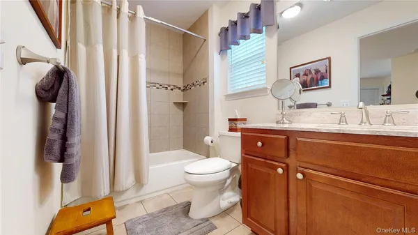 $829,000 | 186 Bernstein Boulevard, Center Moriches, NY 11934
