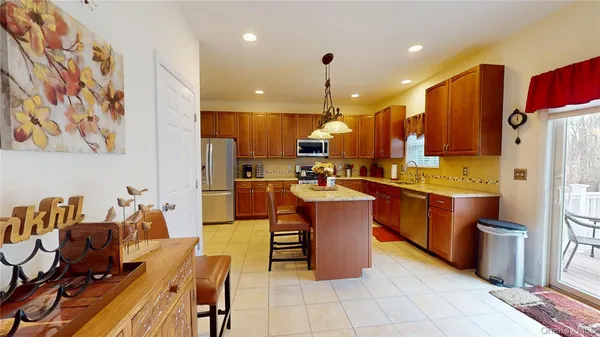 $829,000 | 186 Bernstein Boulevard, Center Moriches, NY 11934