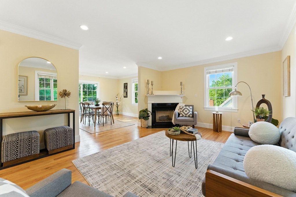 582 Trapelo Road, Unit 582 Belmont, MA 02478 - Photo 5 of 26 Gallery Image 5