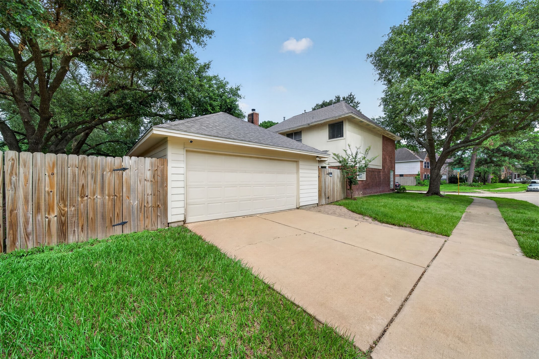 9414 Calwood Circle Spring, TX 77379 - Photo 6 of 49 Detach Garage