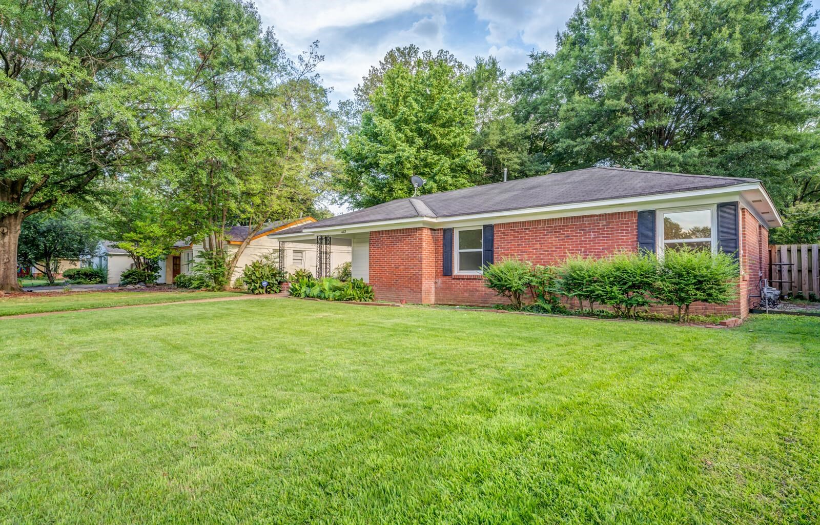 4613 Boyce Road Memphis, TN 38117 - Photo 3 of 35 a front view of house with yard and green space