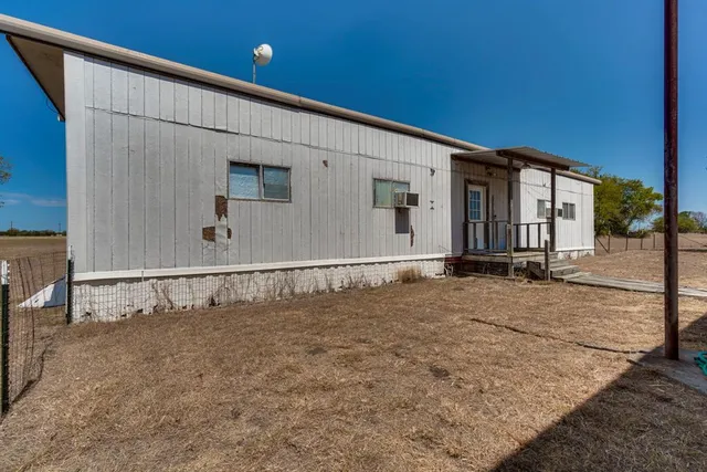 a view of a house with a outdoor space