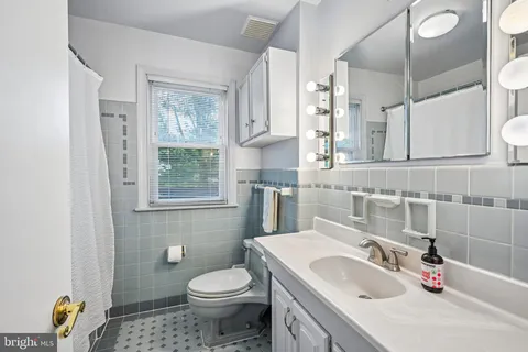 $899,900 | 380 Sycamore Mills Road, Media, PA 19063