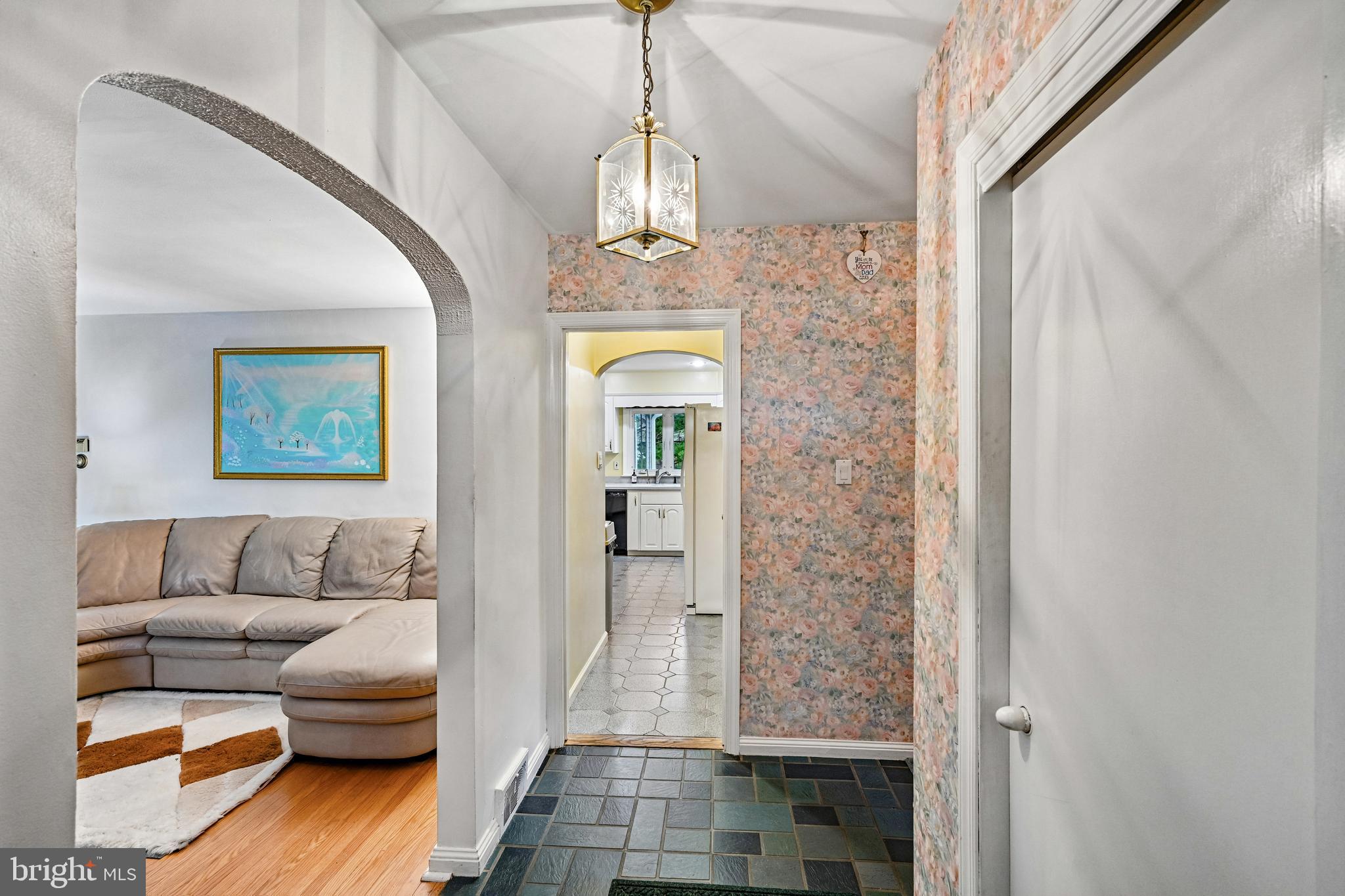 380 Sycamore Mills Road Media, PA 19063 - Photo 4 of 46